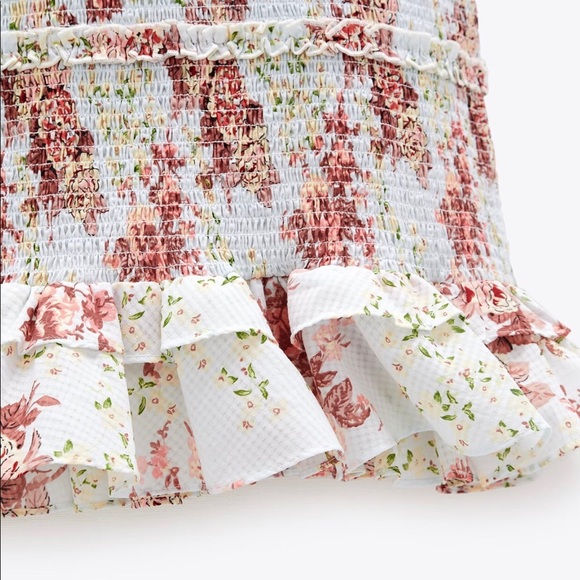 (SOLD) NEW Floral Zara Smocked flare dress Small - Picture 4 of 4